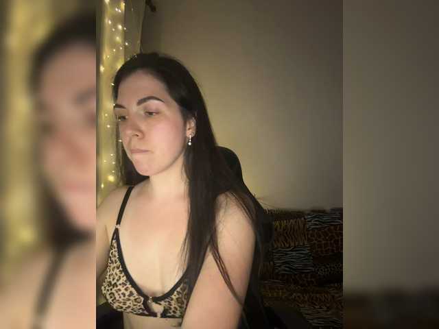 Vika19981 live cam on BongaCams