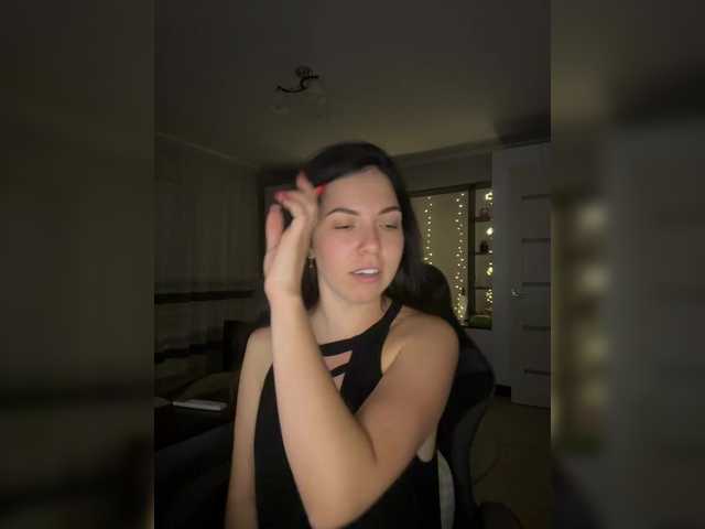 Vika19981 live cam on BongaCams
