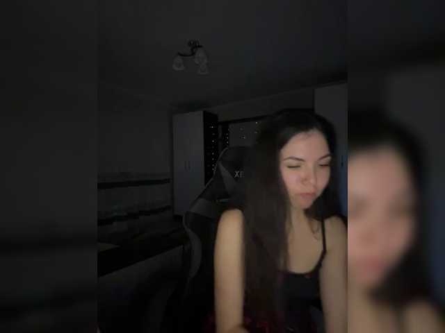 Vika19981 live cam on BongaCams