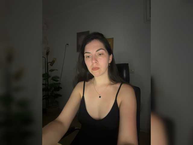 Vika19981 live cam on BongaCams