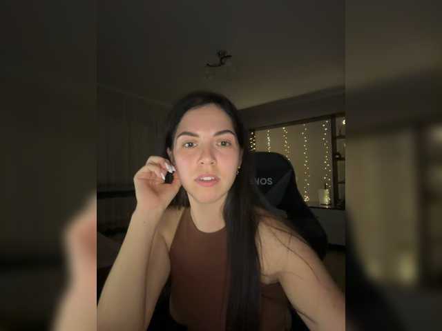 Vika19981 live cam on BongaCams
