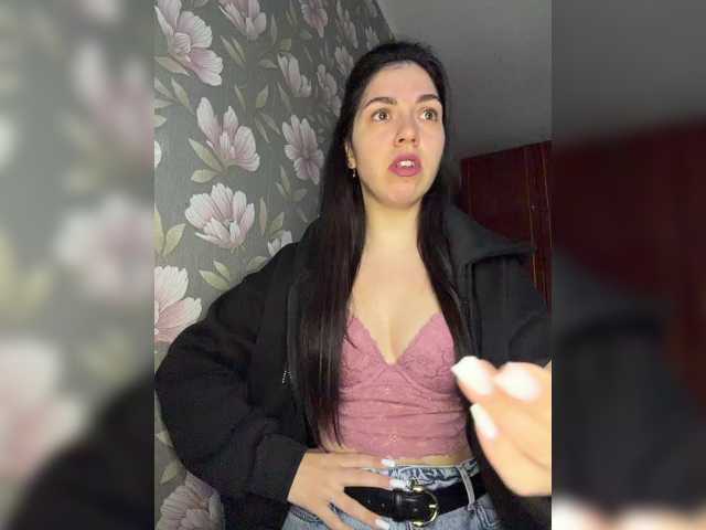 Vika19981, live now on BongaCams