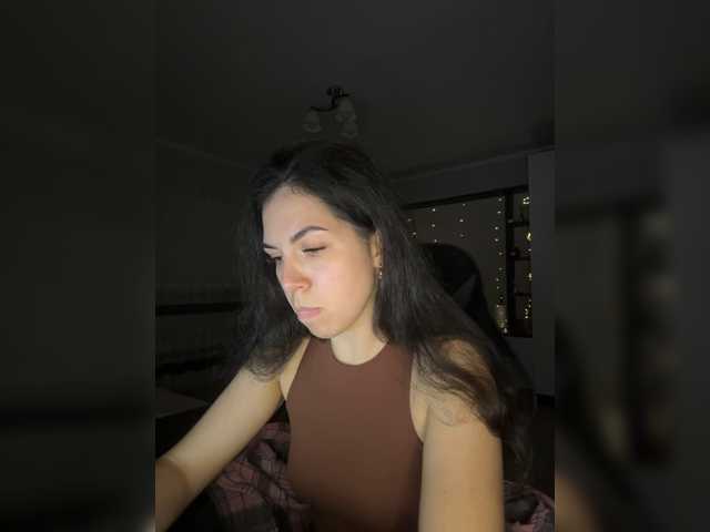 Vika19981 live cam on BongaCams