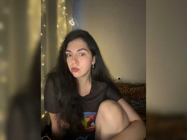 Vika19981 live cam on BongaCams