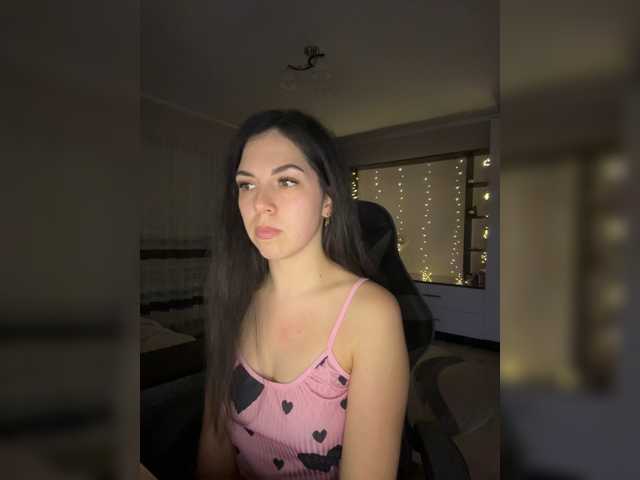 Vika19981 live cam on BongaCams