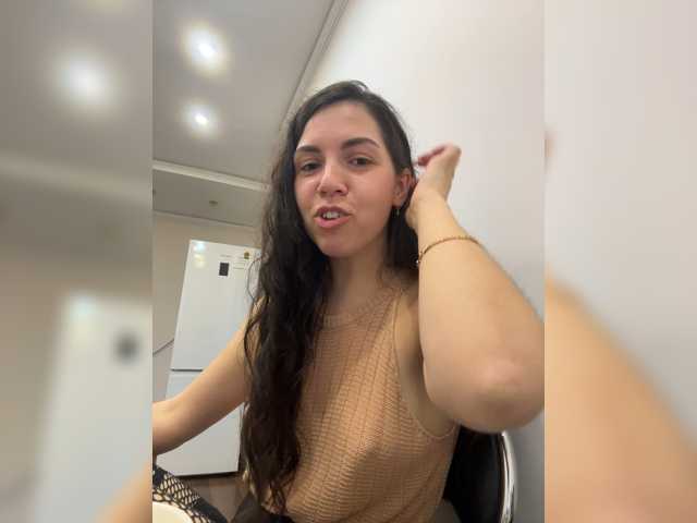 Vika19981 live cam on BongaCams