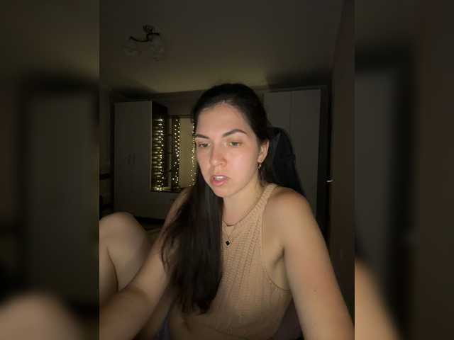Vika19981 live cam on BongaCams
