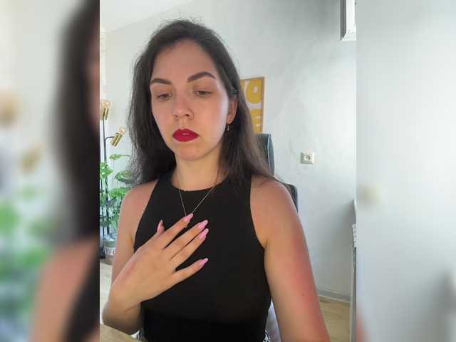 Vika19981 live cam on BongaCams