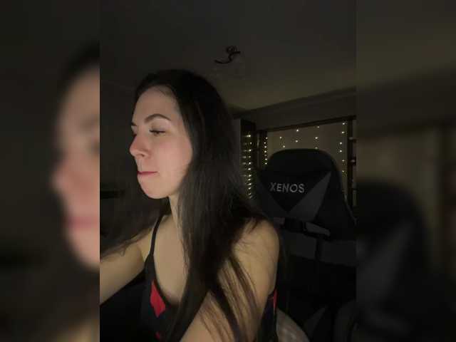 Vika19981 live cam preview