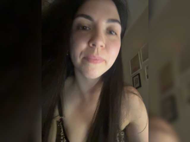 Vika19981 live cam on BongaCams