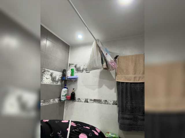 Vika19981 live cam on BongaCams