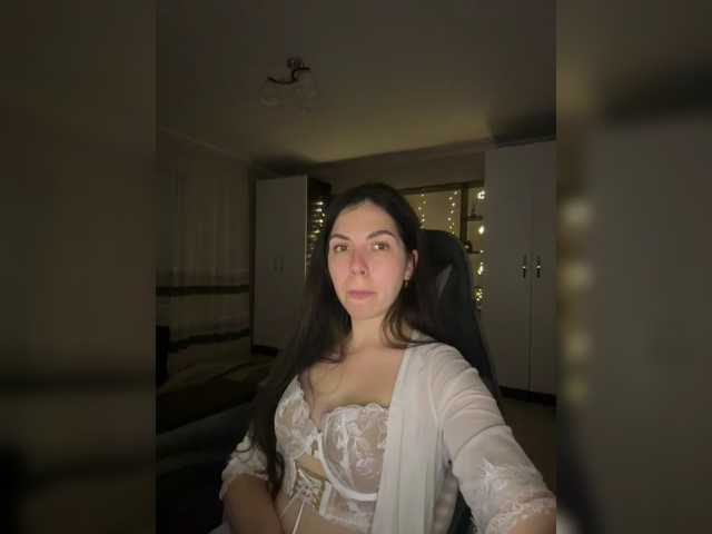 Vika19981, en vivo ahora en BongaCams