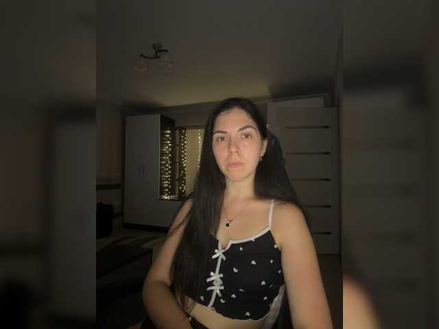 Vika19981 live cam on BongaCams