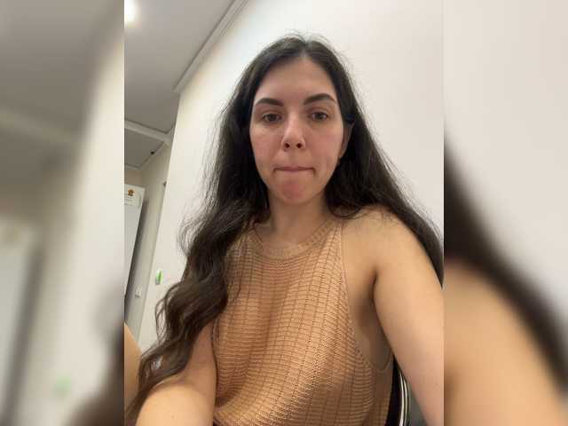 Vika19981 live cam on BongaCams