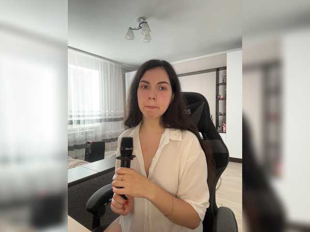 Vika19981 live cam on BongaCams