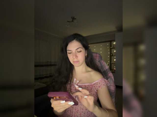 Vika19981 live cam on BongaCams
