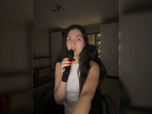 Vika19981 live cam