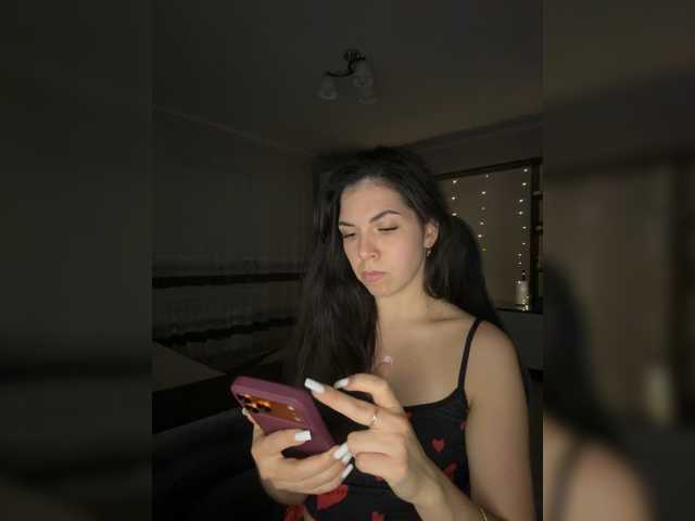 Vika19981 live cam