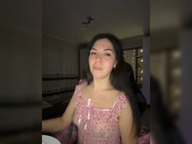 Vika19981 live cam on BongaCams
