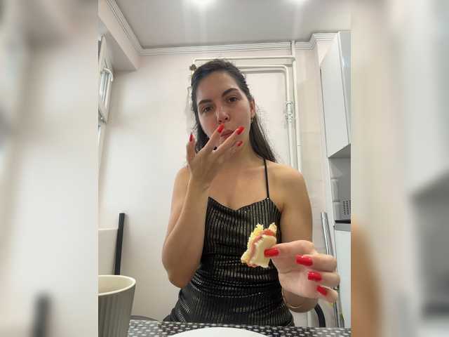 Vika19981 live cam on BongaCams
