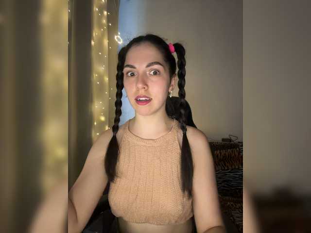 Vika19981 live cam on BongaCams
