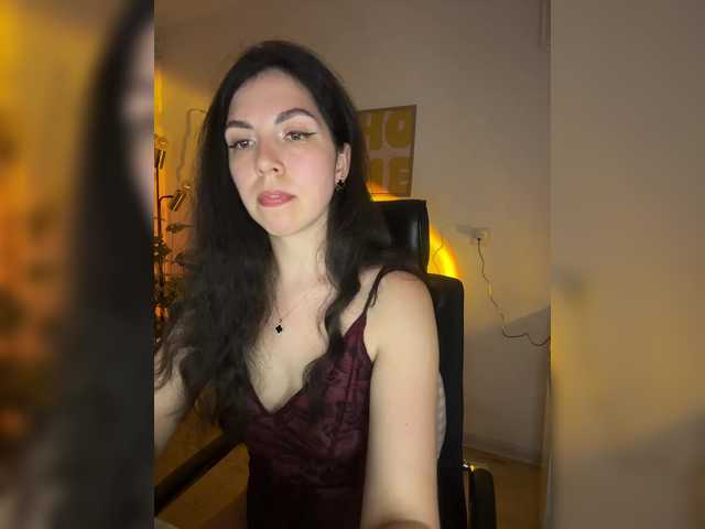 Vika19981 live cam on BongaCams