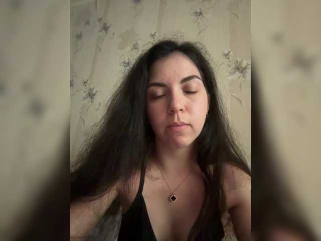 Vika19981 live cam on BongaCams