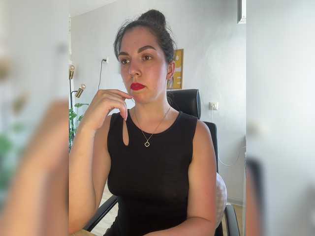 Vika19981 live cam on BongaCams