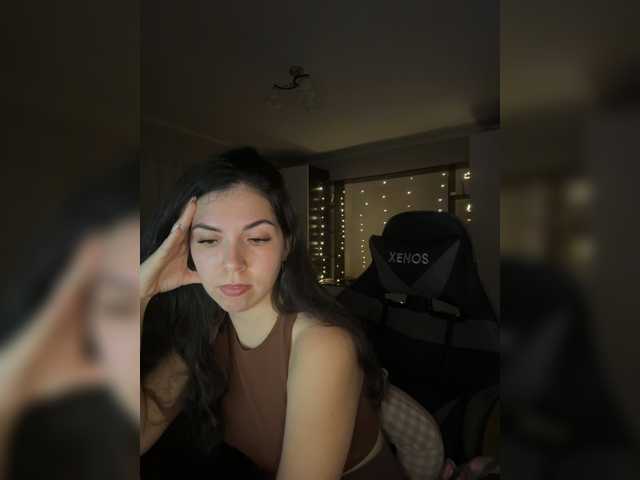 Vika19981 live cam on BongaCams