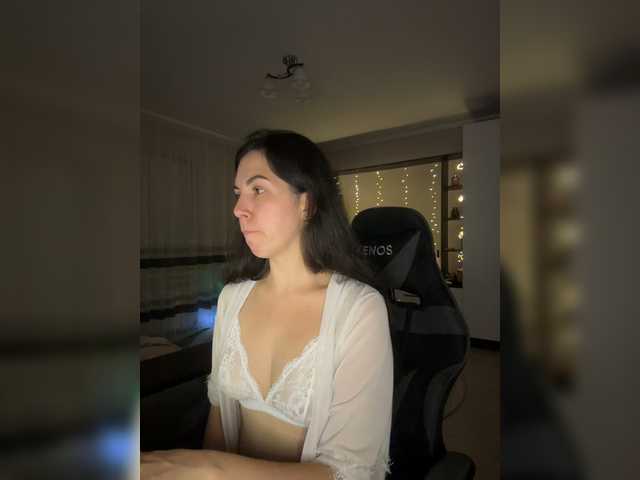 Vika19981 live cam preview