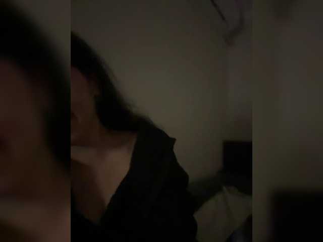 Vika19981 live cam on BongaCams