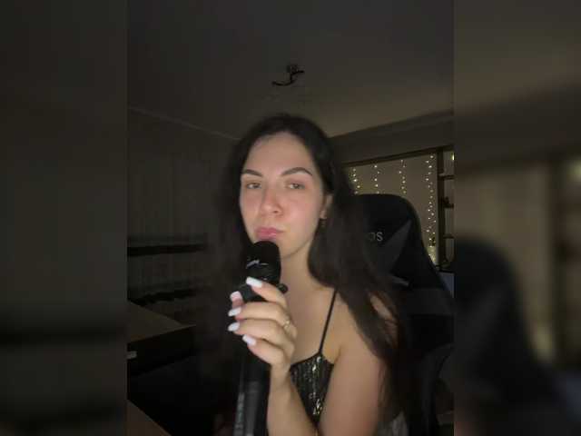 Vika19981 live cam preview