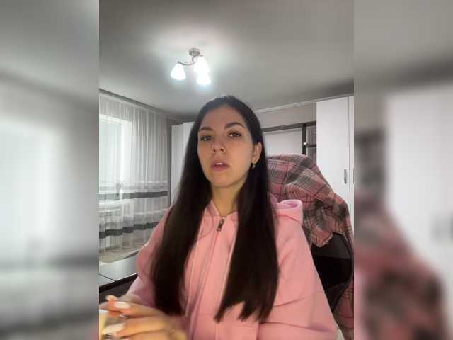 Vika19981 live cam on BongaCams