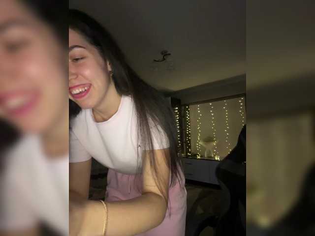 Vika19981 live cam preview
