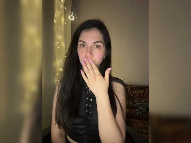 Vika19981 live cam on BongaCams