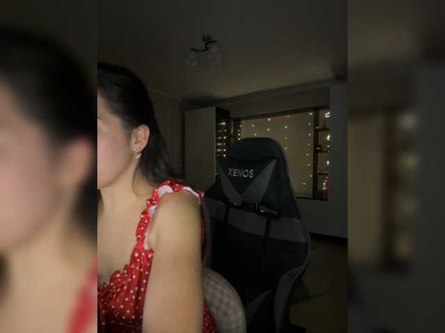 Vika19981 live cam