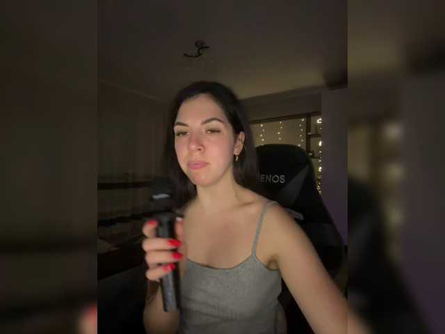 Vika19981 live cam on BongaCams