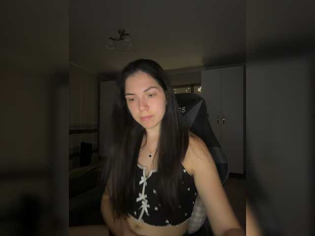 Vika19981 live cam on BongaCams