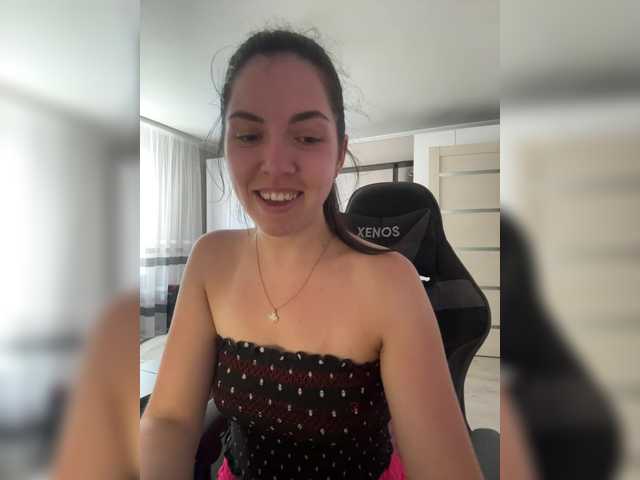 Vika19981 live cam on BongaCams