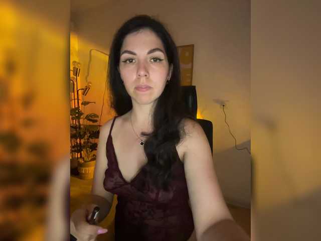 Vika19981 live cam