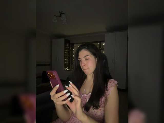 Vika19981 live cam on BongaCams