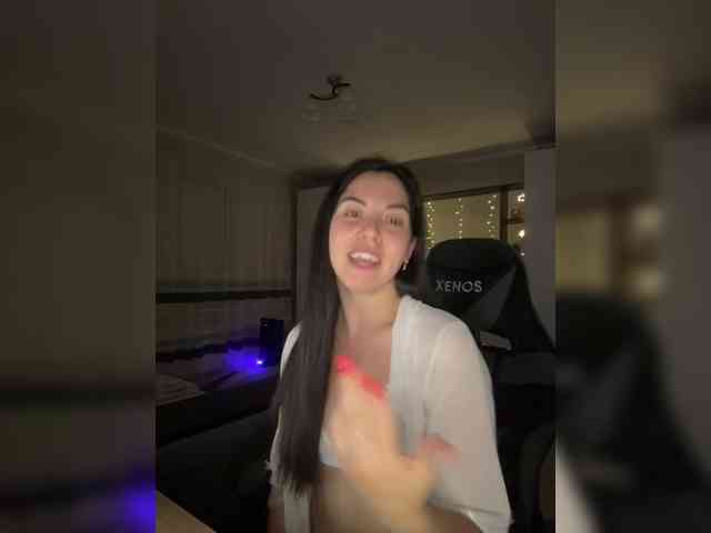 Vika19981 webcam