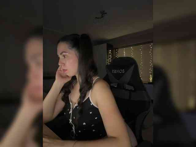 Vika19981 webcam