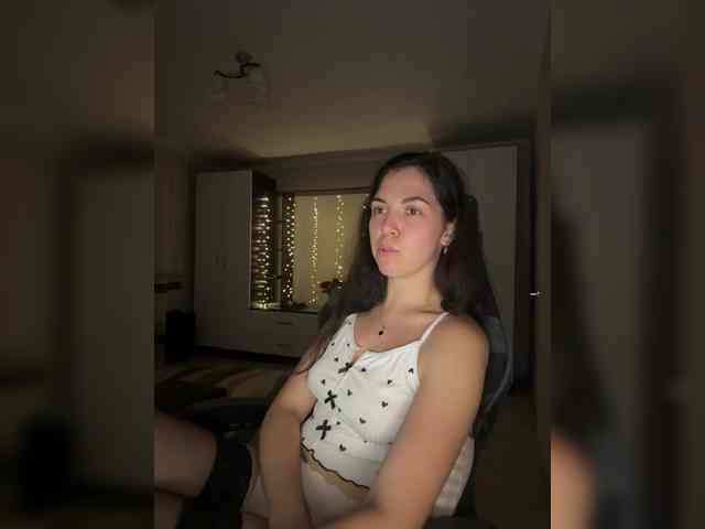 Vika19981 webcam