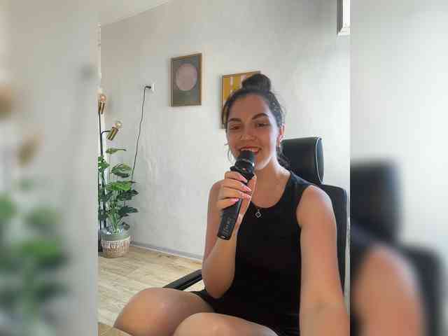 Vika19981 webcam