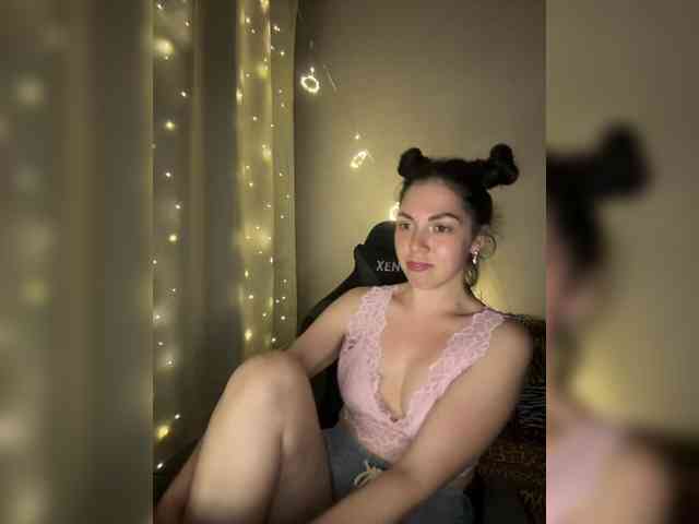 Vika19981 webcam