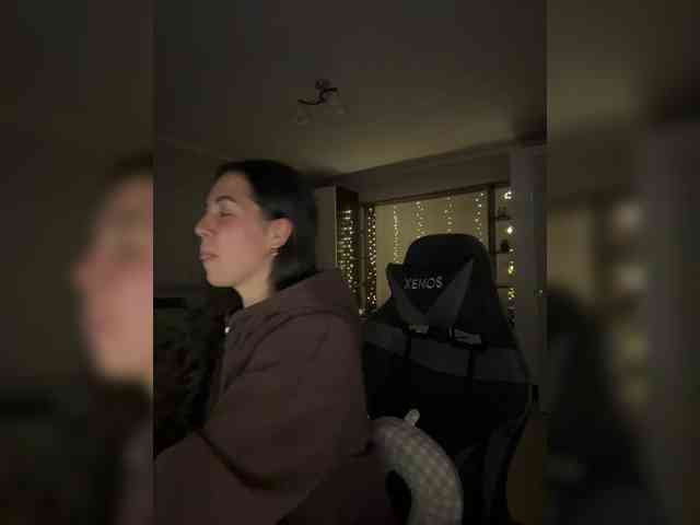 Vika19981 webcam