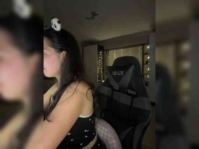 Vika19981 webcam