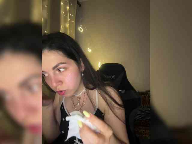 Vika19981 webcam