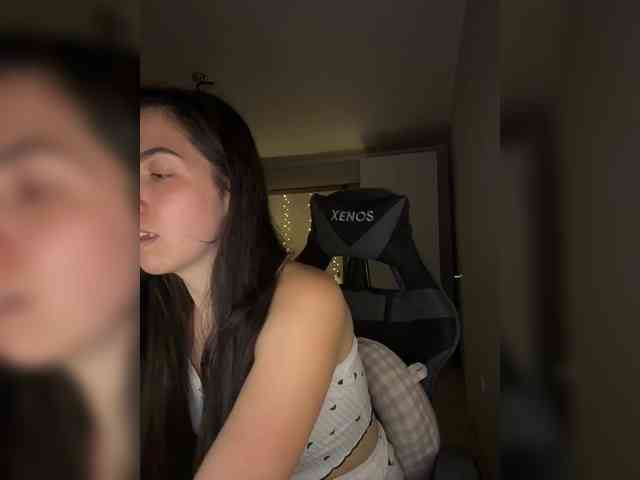 Vika19981 webcam